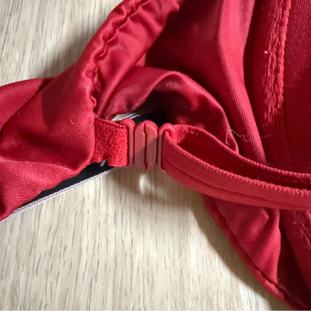 Victoria's Secret Very Sexy Push-up Bra Bundle. 32DD. - Picture 8 of 13